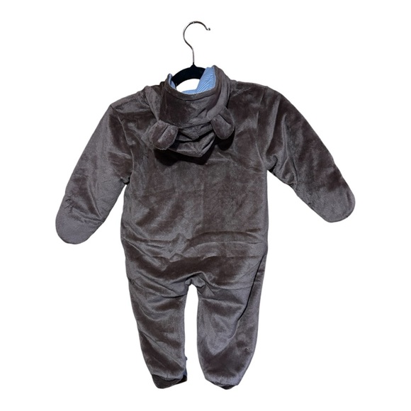 💟Infant/Toddler  Snowsuit/Bunting by Just One You Size: 6 Months👶 - Picture 3 of 10